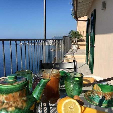 House In Grimaldi. Spectacular View Over The French Riviera! Grimaldi  Esterno foto