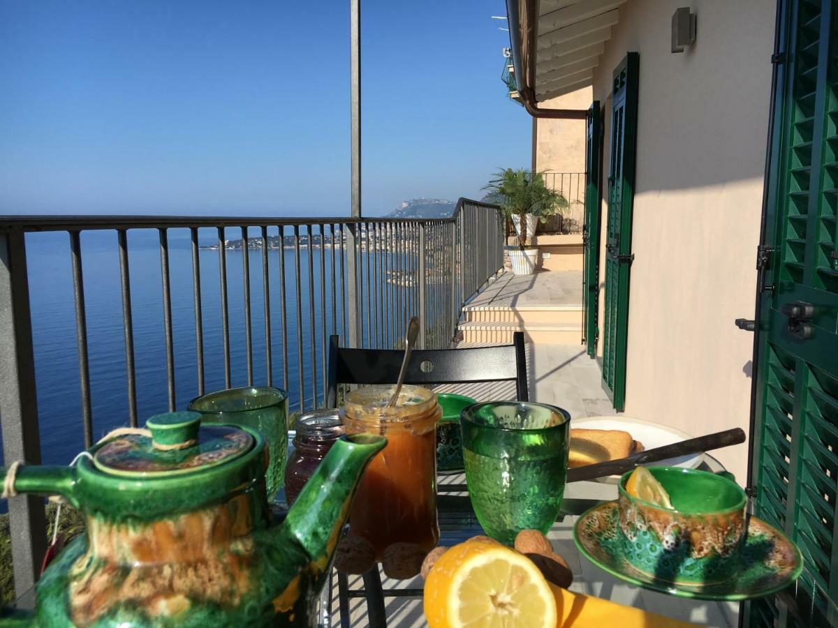 House In Grimaldi. Spectacular View Over The French Riviera! Grimaldi  Esterno foto